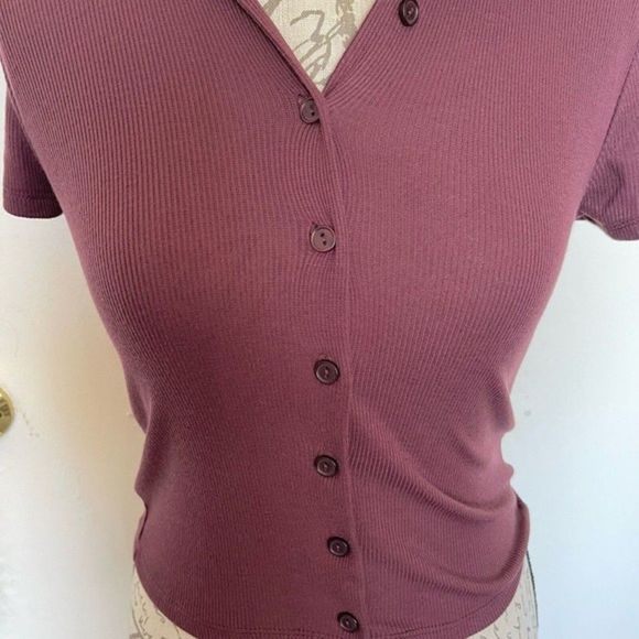 Pink Rose Womens Ribbed Short Sleeve Cropped Top Blouse Collar Button Size Small - Picture 4 of 12